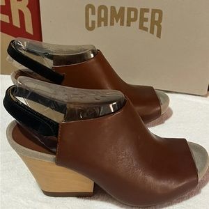 Camper Women’s Allegra Leather Open Toe Wood Heel Sexy Brown Color. Size 5